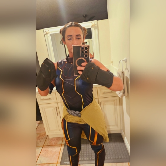 Womens Medium Black Panther Shuri Halloween costume - Picture 7 of 13